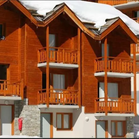 Le Parc Aux Etoiles 3*